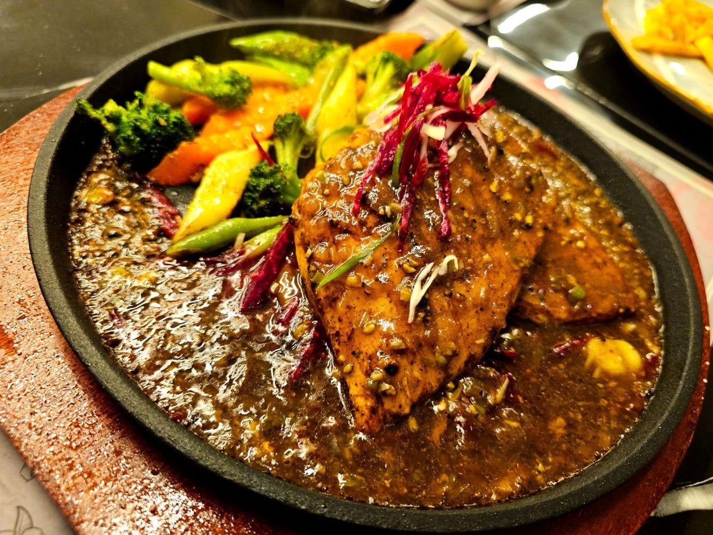 Black pepper steak
